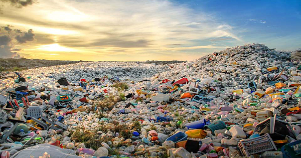Study: Melting Plastic Waste Could Fuel Cars And Heat Homes