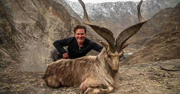 This Man Paid $ 110,000 To Kill A Goat From An Endangered Species
