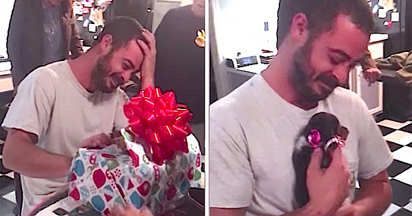 Veteran Suffering From PTSD Gets An Early Christmas Present & Bursts Into Tears