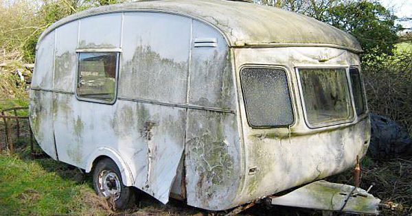 After Checking His Grandpa's Garage This Man Had A Huge Surprise – What Was Inside The Trailer