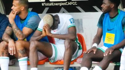 Galatasaray'a kötü haber !  Osimhen kaç hafta yok ?