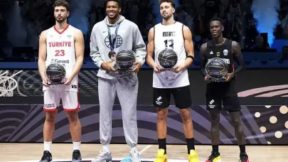 Ünlü Basketbolcudan TÜRK BAYRAĞINA HAKARET !