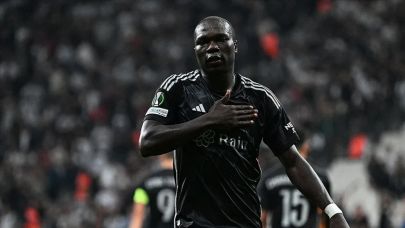 Aboubakar Sürprizi ! Kamerunlu Golcü İran Ekibi  ile Anlaştı