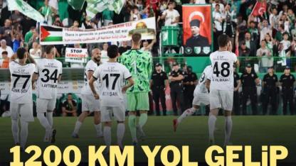 1200 KM yol geldiler . Maç bitirmeden döndüler !