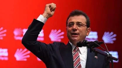 Ekrem İmamoğlu'yu dört duvar bile engelleyemiyor  !!!