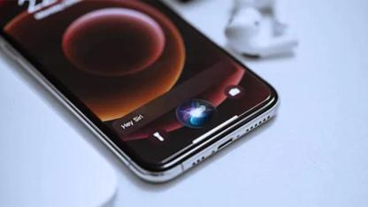 The Tiny Smartphone Hole You’ve Been Ignoring — And Why It Matters More Than You Think