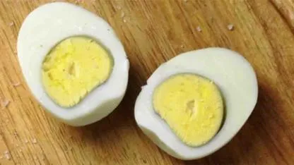 The Mystery of the Green Ring: Why Hard-Boiled Eggs Turn Grayish-Green