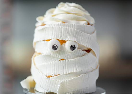 12 Spooky And Delicious Halloween Cake Ideas