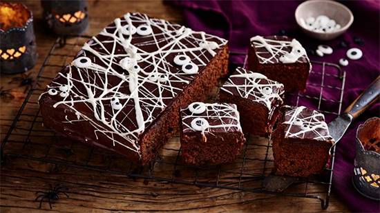 12 Spooky And Delicious Halloween Cake Ideas