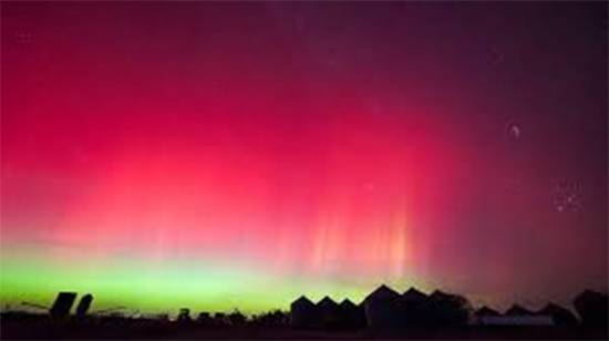 Auroras Light Up North America: A Stunning Solar Storm Dazzles the Night Sky