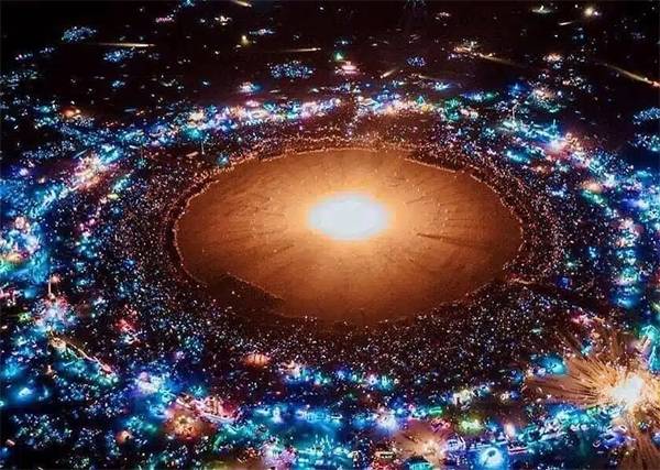 Burning Man 2022 Lights Up the Desert With a Dazzling Space Invader Drone Spectacle