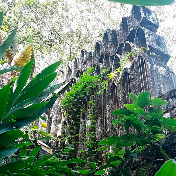 Las Pozas: Edward James’ Surreal Garden Rising from the Mexican Jungle