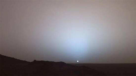NASA’s Spirit rover captures haunting Mars sunset: rare 2005 image reveals the Red Planet’s hidden beauty