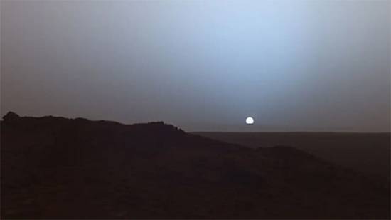 NASA’s Spirit rover captures haunting Mars sunset: rare 2005 image reveals the Red Planet’s hidden beauty